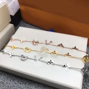 Luxury Bracelet Brand Designer Flower Crystal Letter Chain Bracelet Women Charm Pendant 18K Gold Silver Plated Stainless Steel Link Bangle Fashion Jewelry With Box