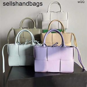 Handbag Totes Arco Bags Large BotteVenets 7a Genuine Leather High end home V woven shopping bucket portable shoulderNSN7
