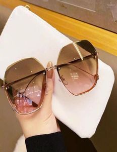 Solglasögon 2022 överdimensionerade ramlösa metall damer män kantlösa bruna solglasögon för kvinnliga mode nyanser som klipper Eyeglass9329327