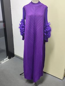 Miyake vestido maxi plissado com decote redondo emendado decalque 3D manga comprida outono 18 cores robe 240327