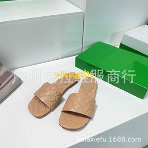 Lido Mule Sandals Botteg Veneta Slifori di fascia alta 2024 in pelle estiva Torta rotonda Diamond Fantasca versatile Slipisti casual indossano logo HB29