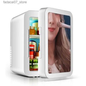 Kylskåp frysar 8L Portable kylmedels mini makeup kylskåp för hushåll och fordon dubbel ändamål hudvård digital spegel LED -ljus Q240326
