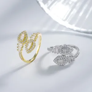 Anelli a grappolo S925 Argento serpente Donna rettangolare T-anello con diamante femminile lucido 5A zircone Design avanzato Gioielli di lusso Ragazza regalo Banchetto
