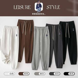 Ispezione completa della quantità Pantaloni casual con orsacchiotto ricamato coreano da donna OEM domestici di prima linea