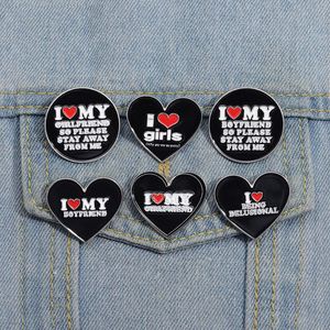 I Love Girls Enamel Pins Niestandardowe broszki KOCHAM chłopaka Lapel odznaki czarne serce punkowe biżuterię Prezent dla miłośników Przyjaciele