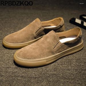 Buty swobodne okrągłe palce śladki gumowe podeszwy mokasyny nubuck poślizg na koronkowych trenerach