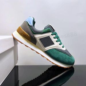 2024 Custom 574 Sapatos Homens Mulheres Casual Running Shoe Designer Sapatilhas Varsity Gold Shadow Branco Verde Esportes Ao Ar Livre Mens Treinadores 36-45 X1