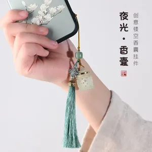 Keychains Hollow Glow-in-the-dark Sachet Pendant Creative Mobile Phone Key Chain Tassel Women Mouth Bead Box Wholesale Jade Carving