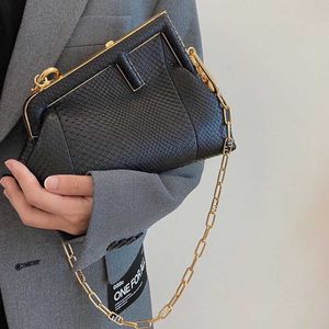 Snakeskin shoulder bag Luxury handbag chain evening bag triangle designer Underarm bag snake clip bag women crossbody mini purse messenger bag dicky0750d