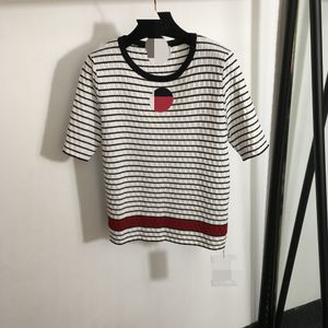 3018 2024 Pist Bahar Kadın Sweaters Markası Aynı Stil Sweater Kısa Kol Beyaz Pembe Yeşil Ekip Boyun Kint Kadınları 20241409