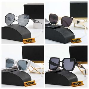 New Fashion Look Polarized UV Protection Trendy Vintage Retro Round Mirrored Lens Sunglasses for Womens Men with BOX