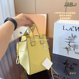 Totes Designer New Loe Bag Bags 2024 Pure Tote Leather Handbag Hammock Style Versatile Summer Large Capacity Handbags Women Casual P2C1