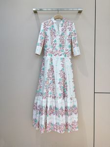 Early Spring Vacation New Product Dresses Create Romanticism for Girls