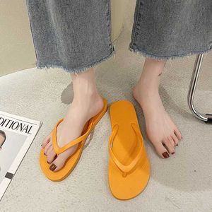 Slippers Slippers Couple Beac Sandals Summer Flip Womens Cute Candy Color Indoor Flat Soes Mens Beach Non slip Soft Sole H240326K8FE