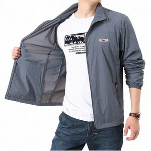 summer Lightweight Jacket Men Windbreaker Thin Skin Raincoat Man Quick Dry Breathable Waterproof Jackets Coats Male Clothes K4UH#