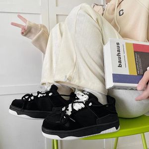 Casual Shoes Mężczyzn Buty modna gruba, podeszła platforma sneakerów vulcanize zapatillas de hombre