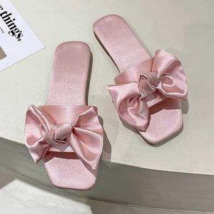 Hausschuhe Hausschuhe Luxus Damen Peering Toe Schlafzimmer Ome Sandalen Satin Braut Hochzeit Soes New Slide Wit Silk Big Bow H2403265WG2