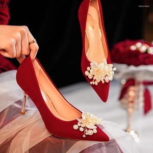Scarpe eleganti Decorazioni con fiori di perle Scarpe da ballo rosse da donna Tacco grosso Tacchi alti Temperamento Scarpe da donna sexy alla moda per feste
