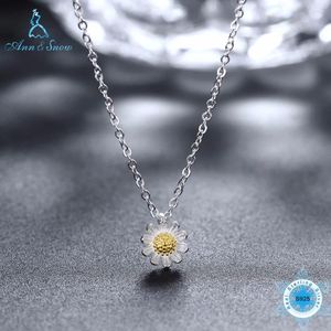 Hängen Ann Snow Pure Solid Daisy 925 Sterling Silver Halsband Fina smycken för kvinnor Blomma halsband SVN072