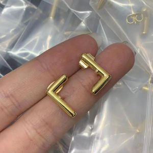 Huggie Golden Hoop Earring Designer for Women Uomini Luxury Gold Stud Orero Oretro Ring Penderant F Orecchini Orecchi Orello Stallone Anello