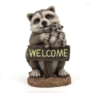 Dekorativa figurer Välkommen skylt Raccoon Outdoor Garden Decor Harts Ornament Staty Animal Sculpture Family Decoration for Lawn Porch Yard