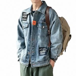 Schwarze und graue Jeansjacke Herrenjacken Herbst neuer Trend hübscher lockerer, mit Buchstaben bestickter Jacken mit quadratischem Kragen Vielseitig K1Dr #