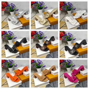 2024 scarpe da donna di marca di fascia alta estate e autunno pantofole moda con fibbia nuovo stile versione coreana pantofole con tacco medio con tacco alto Gli appartamenti con bottone a V sono molto belli