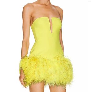 Casual Dresses JUNE LIPS 2024 S Women Black Yellow Strapless Feathers Bandage Mini Dress Celebrity Party Evening Wholesale