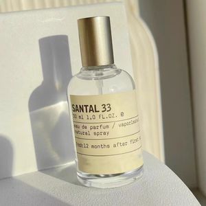 Fragranza elegante, la fragranza leggera e durevole noir, rosa alta e lussuosa, profumo unisex santal diretto dalla fabbrica, dalla consegna di un altro marchio famoso