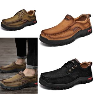 2024 sapatos masculinos resistentes mocassins sapatos de couro casuais sapatos de caminhada uma variedade de opções tênis de grife treinadores gai