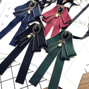 Brooches Korean Fabric Bow Tie Brooch Crystal Pearl Bowkont Lapel Pin Shirt Dress Necktie For Men And Women Accessories