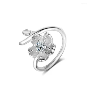 Cluster Rings Big Discount High Quality White Gold Color Daisy Flower Adjustable Size Ring Jewelry For Women Ladies Accessory Item