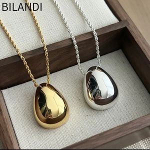 Bilandi Gioielleria di moda Design semplice e delicato Collana con pendente a goccia in metallo liscio per le donne Regalo per feste femminili Goccia 240307