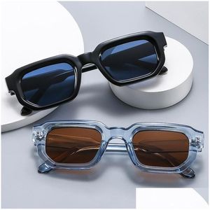 Solglasögon Fashion Square Women Shades UV400 Vintage Blue Tea Punk Men Sun Glasses Drop Delivery Accessories OTLVP