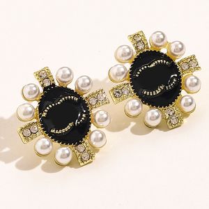 New Style Letter Earrings Designer Studs Brand Jewelry Classic Sier Stud Men Women Crystal Pearl Earring Lover Gifts Couple Fashion Accessories