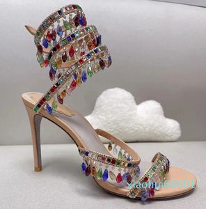 2024 Scarpe eleganti con strass dorati Suole argentate da donna estive