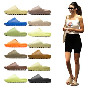 Högkvalitativa kvinnors tofflor sommartidskor Sandaler Designer Slides Trainers Sliders Slider Mens Fashion Shoe With Box Bone White Harts Sand Beach