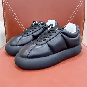 Primavera novo macio e confortável sapatos de lazer feminino costura design altura superior aumentando sapatos casuais cores sólidas não moer pés fundo grosso senhoras mocassins