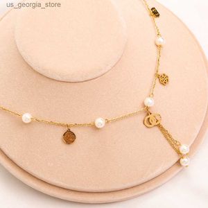 Pendant Necklaces Never Fading Gold Plated Brand Designer Letter Pendant Necklaces Womens Rhinestone Pearl Flower Stainless Steel Choker Necklace Chain Jewelry A