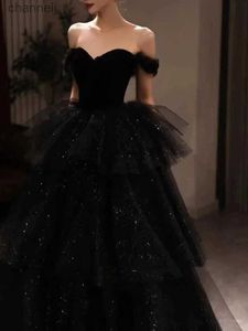 Urban Sexy sukienki francuska elegancka talia czarna sukienka wieczorowa na jedno ramię urodziny Prosta suknia balowa plisowana siatka weselna YQ240327
