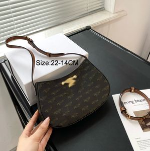 Luxurys Designers Crossbody Bag Kadın Çanta Elçi Çantaları Kutu Çantası Crossbody Çantalarla Gerçek Deri Omuz Çantaları