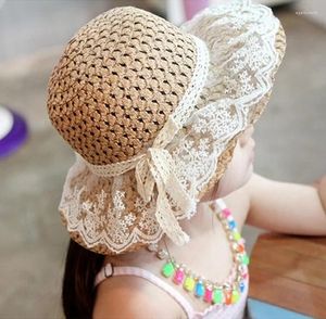 Шляпы с широкими полями, модная детская милая кружевная соломенная шляпа для маленьких девочек, весенне-летняя шляпа от солнца для пары, пляжные аксессуары для мамы