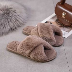 Pantofole Pantofole Fluffy Furry Donna ome Plaorm Uomo Winter Plus Slides Indoor Fuzzy Lovely Coon Soes 20024 H240326FDVO