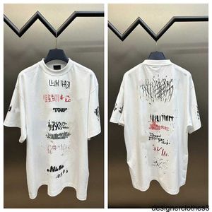 Projektant poprawna wersja BL Strona 24 nowe sanskryckie graffiti krótkie t-shirt moda moda wszechstronna luźna koszulka unisex e18n