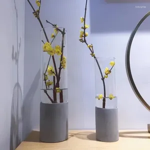 Vasos Art Design Personalizado Tamanho Feito à Mão Cilindro Vaso de Vidro de Cimento com Base de Madeira para Decoração de Festa em Casa de Casamento