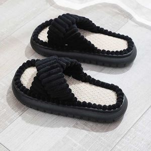 Tofflor tofflor 2023 Autumn/Winter New Womens ome Slide Öppen tå korsband linne ensam inomhus badrum H240326H74Z