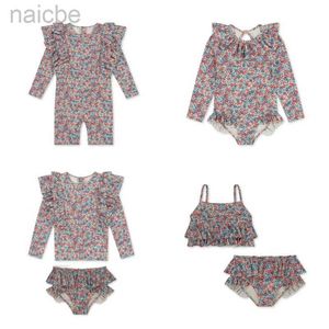 Costume intero per neonata Costume da bagno con protezione solare Costume da bagno per ragazza Bikini con fiori rossi Due pezzi Costumi da bagno Bebe Costumi da bagno per bambini per ragazze Costumi interi 24327