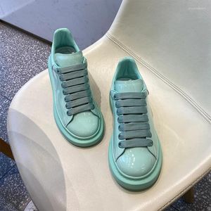 Scarpe casual Sneaker moda di lusso per uomo Donna Pelle verniciata Piattaforma unisex Sport Uomo Mocassini stringati punta tonda Donna