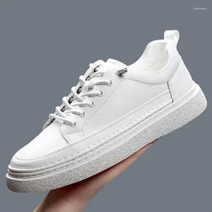 Casual Shoes skóra dla mężczyzn trend marki Flat Man's Sneates White wygodne