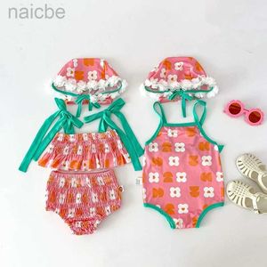 Endelar Sommaren New Kids Baby Swimsuit Korean Style Baby Girls Flower One-Piece Badkläder med Hat Toddler Beach kläder 24327